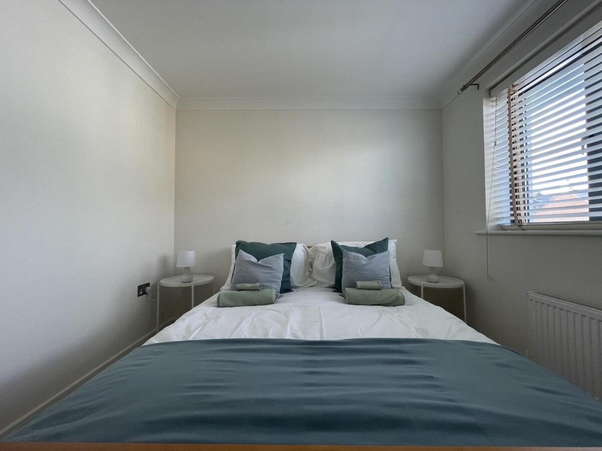 Comfortable Home W Private Parking Charlestown Charlestown  Luaran gambar