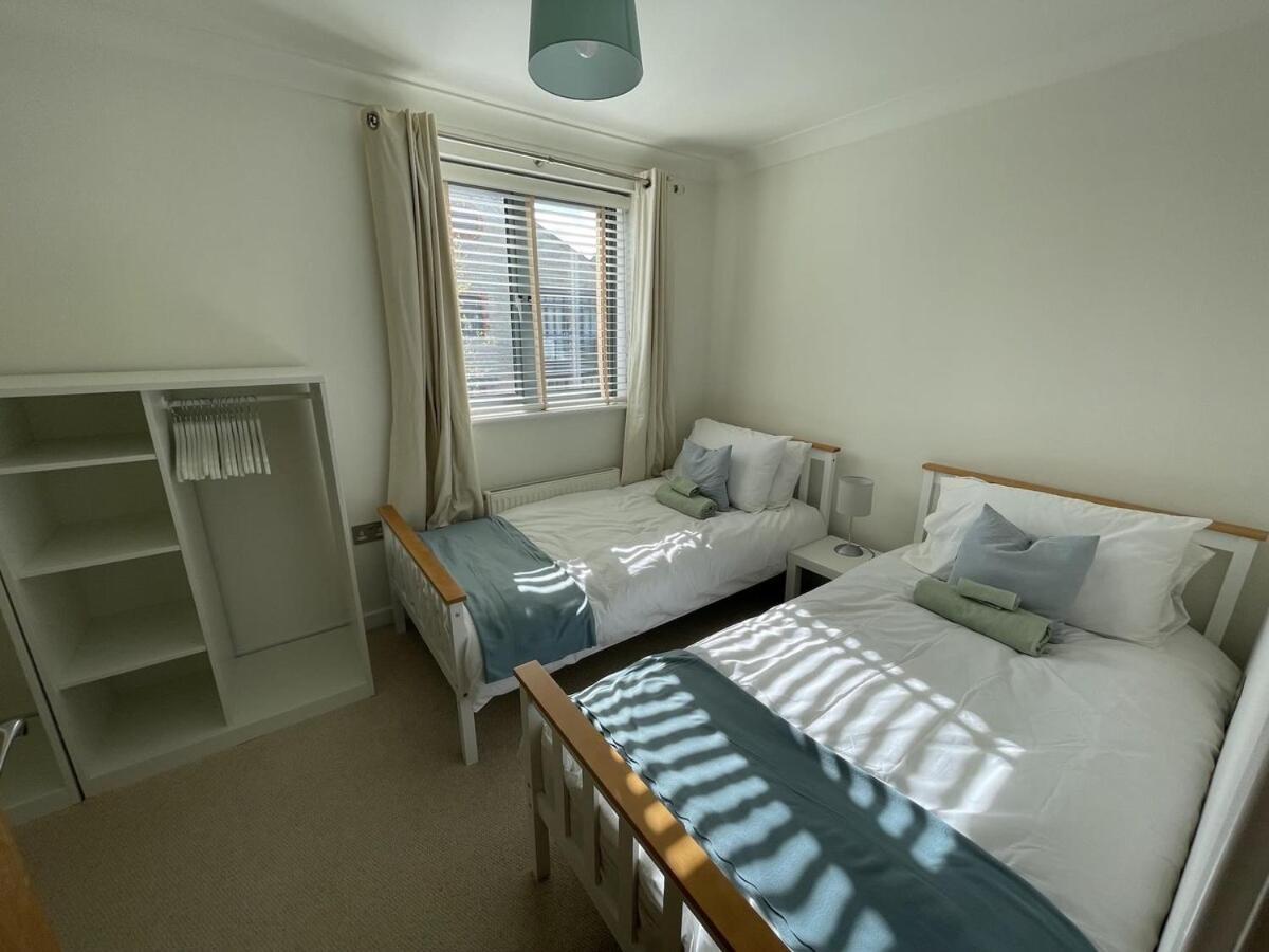 Comfortable Home W Private Parking Charlestown Charlestown  Luaran gambar