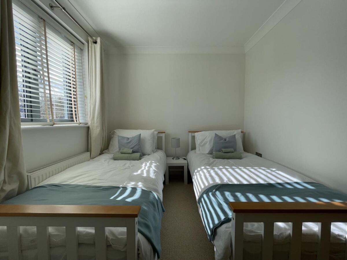 Comfortable Home W Private Parking Charlestown Charlestown  Luaran gambar