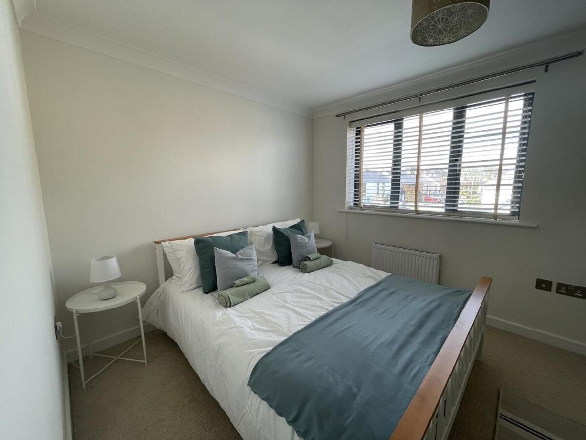 Comfortable Home W Private Parking Charlestown Charlestown  Luaran gambar