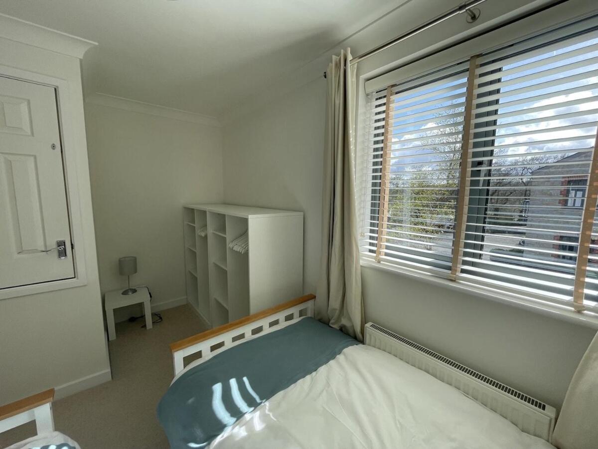Comfortable Home W Private Parking Charlestown Charlestown  Luaran gambar