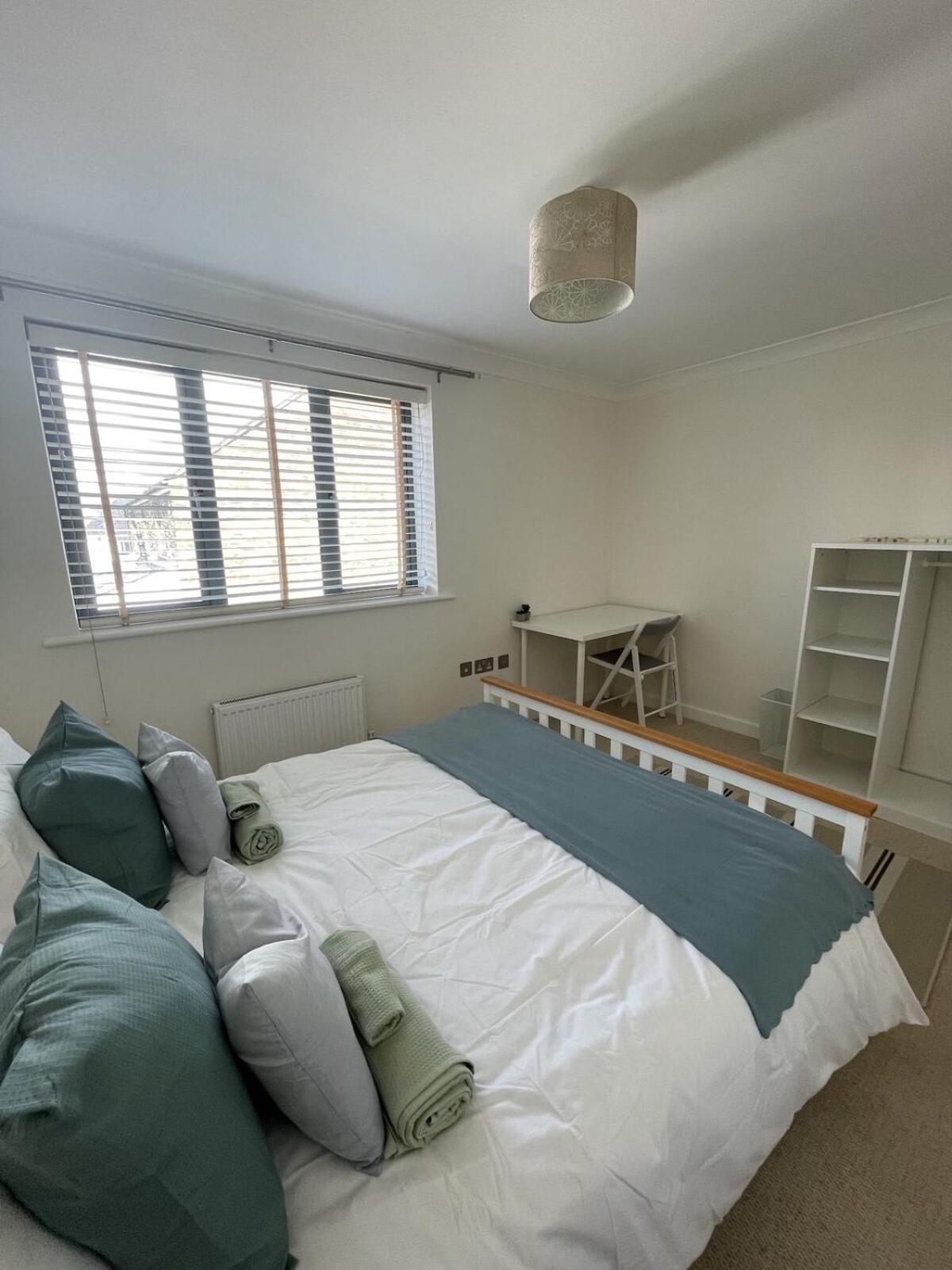 Comfortable Home W Private Parking Charlestown Luaran gambar