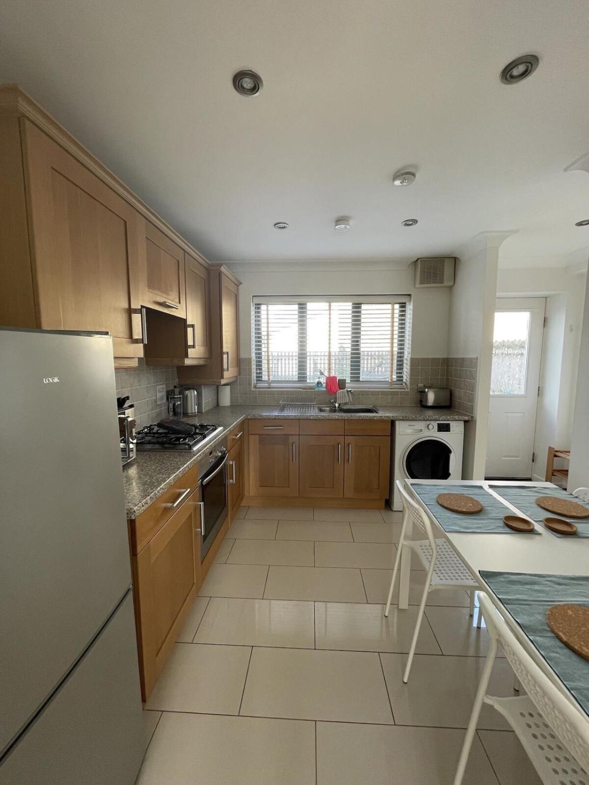 Comfortable Home W Private Parking Charlestown Charlestown  Luaran gambar