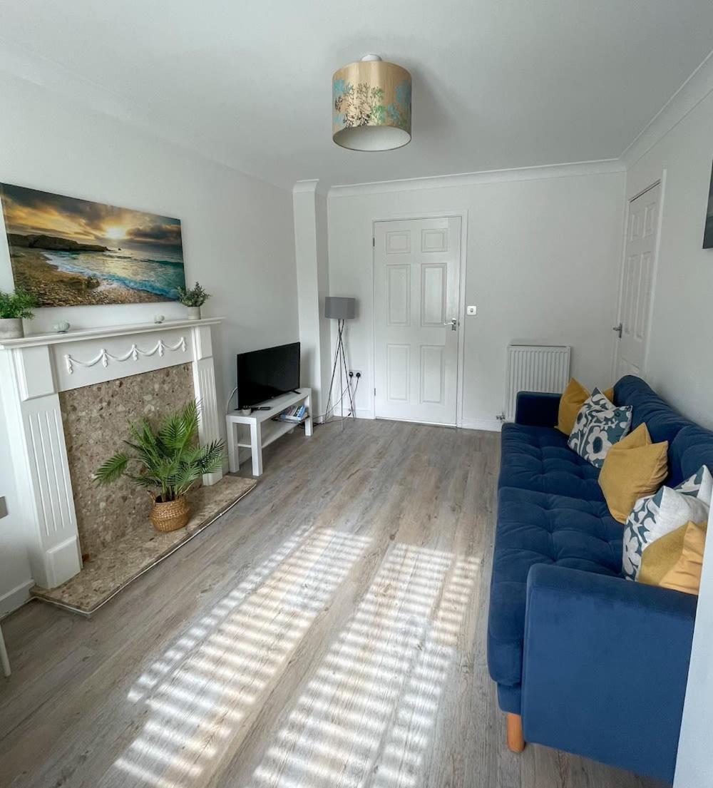 Comfortable Home W Private Parking Charlestown Charlestown  Luaran gambar