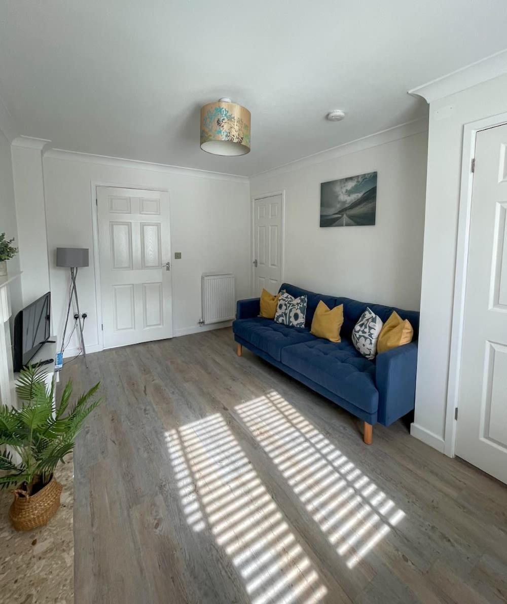 Comfortable Home W Private Parking Charlestown Charlestown  Luaran gambar